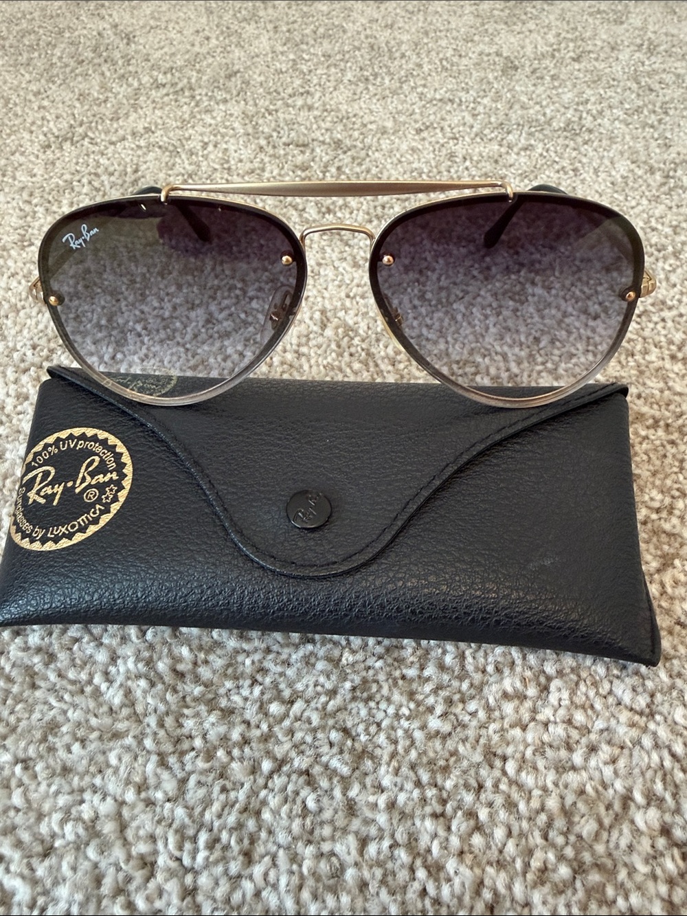 Ray-Ban Aviators with Gold Frame & Blue/Gray Gradient Lenses